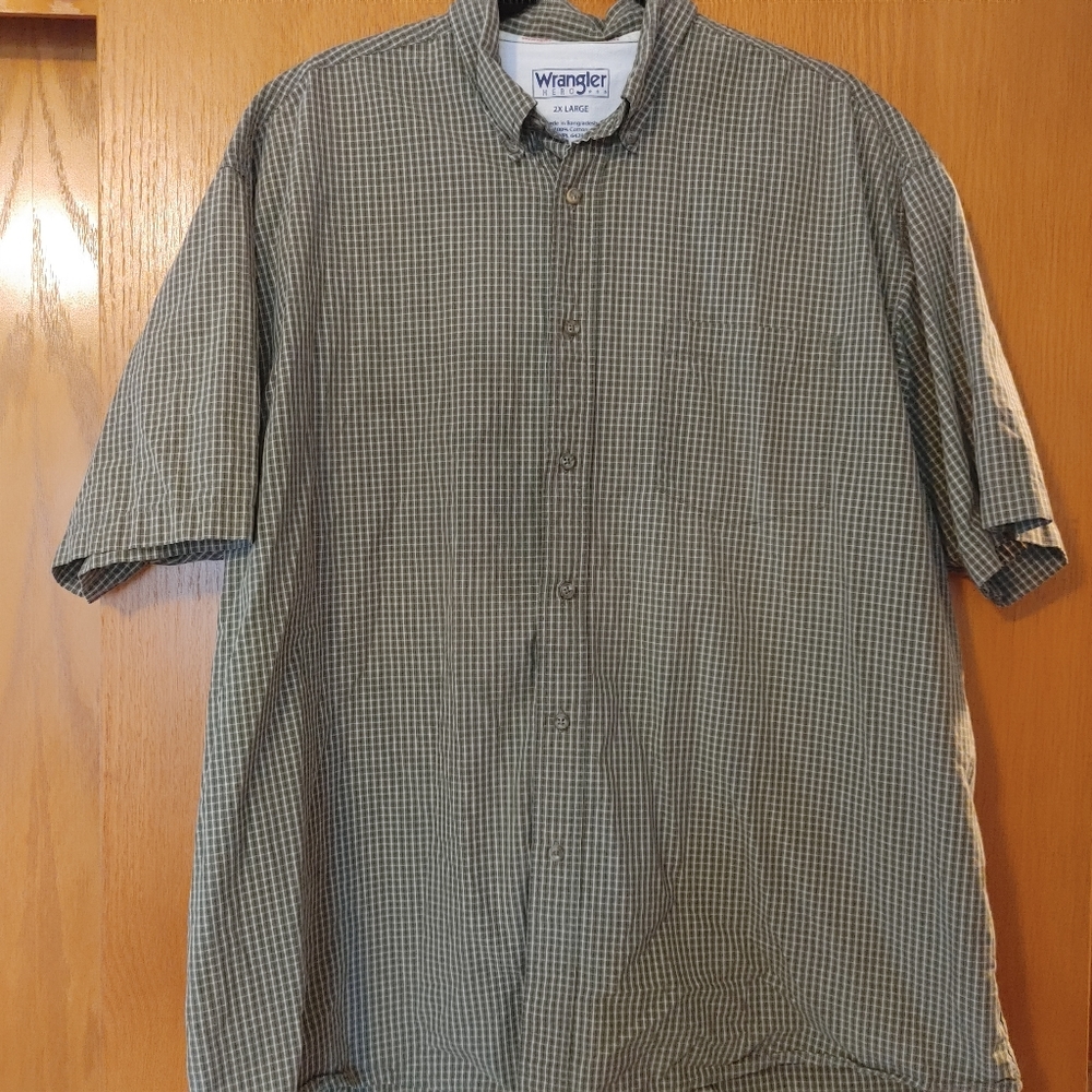 Wrangler Short Sleeve Button Up